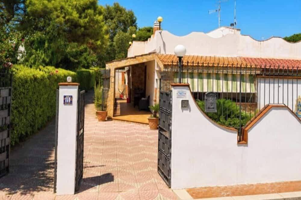🌊 Villa FedAlú 🌴• Just a stone's throw from the sea, enjoying relaxation and sunsets near Palermo 1