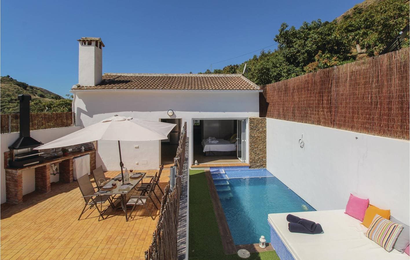 Appartement am Pool mit Klimaanlage und Parkplatz 1