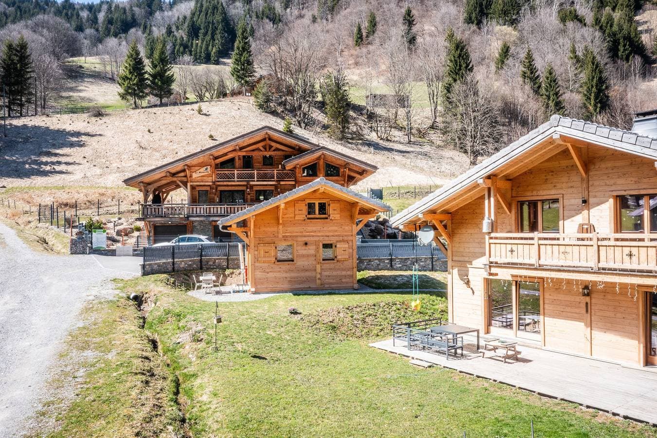 Foto 3 von 23: Chalet 'Léonie' mit Bergblick, Gemeinschaftsterrasse und Wi-Fi