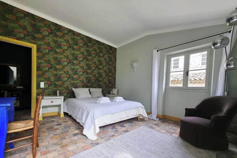 Foto 2 von 30: Magnificent Villa 14 p, swimming pool, garden, parking