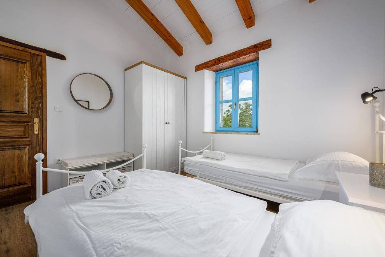 Foto 4 von 27: Three-Bedroom Villa