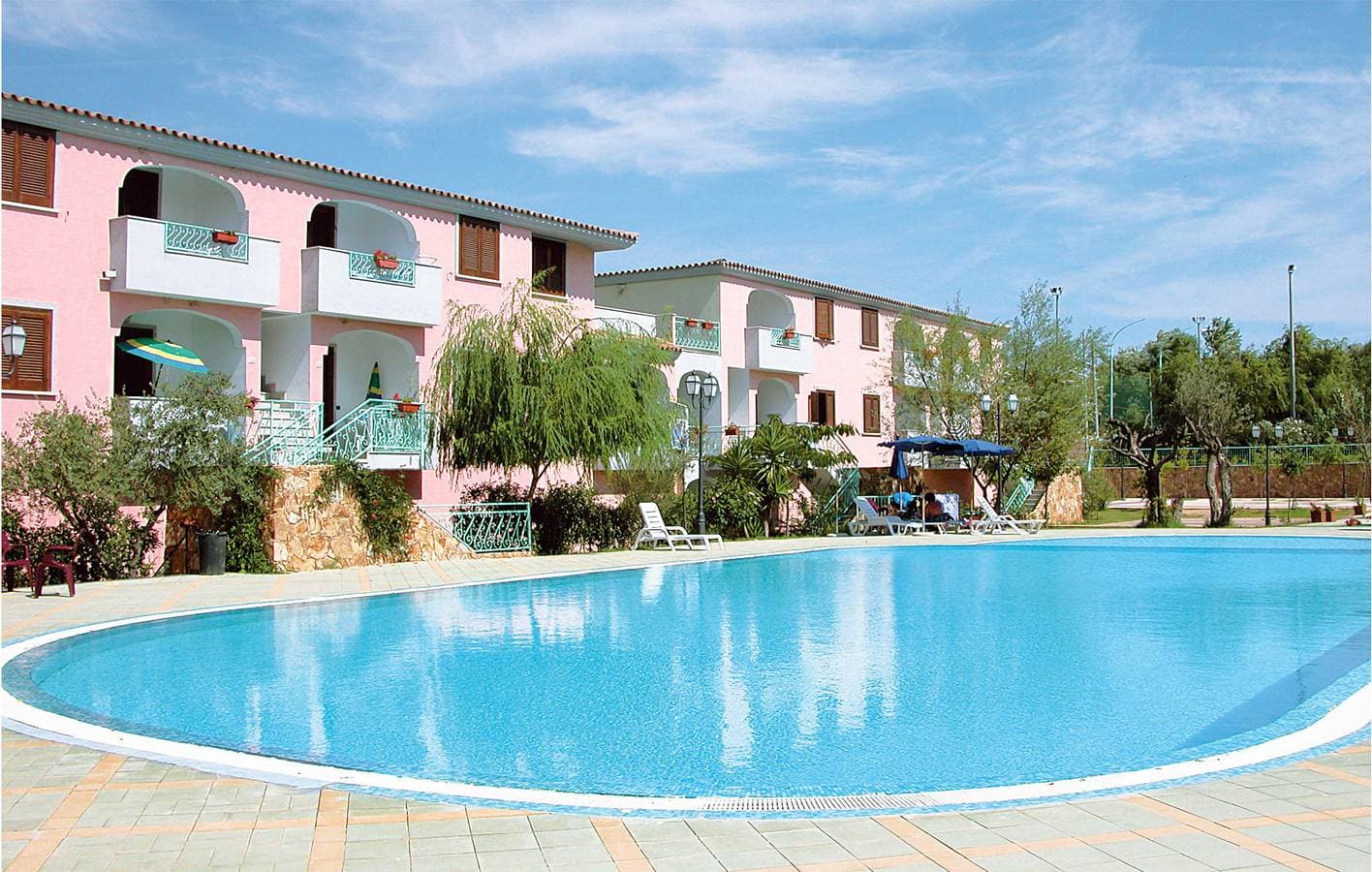 Sonniger Rückzugsort mit Pool und Internet, 1,5 km zum Strand! 1