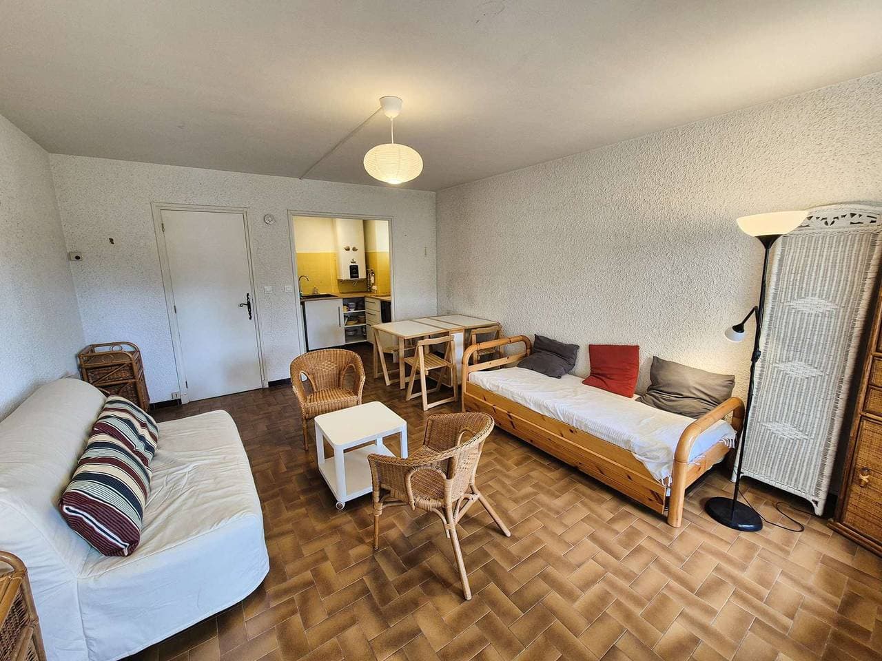 Foto 5 von 7: Großes Studio in einer ruhigen Gegend mit Schwimmbad und 5 Gehminuten vom Strand entfernt