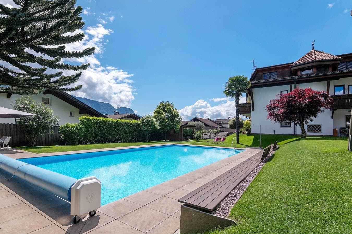 Foto 10 von 43: Ferienwohnung 'Christine 1' mit Bergblick, Gemeinschaftspool und Wi-Fi