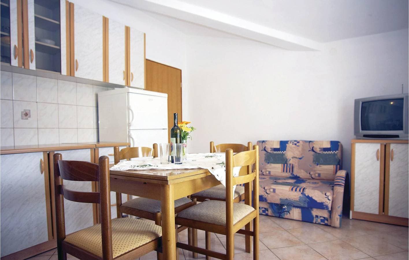 Foto 4 von 18: Gemütliche Ferienwohnung mit Terrasse in der Nähe der Küste und des Stadtzentrums von Brodarica