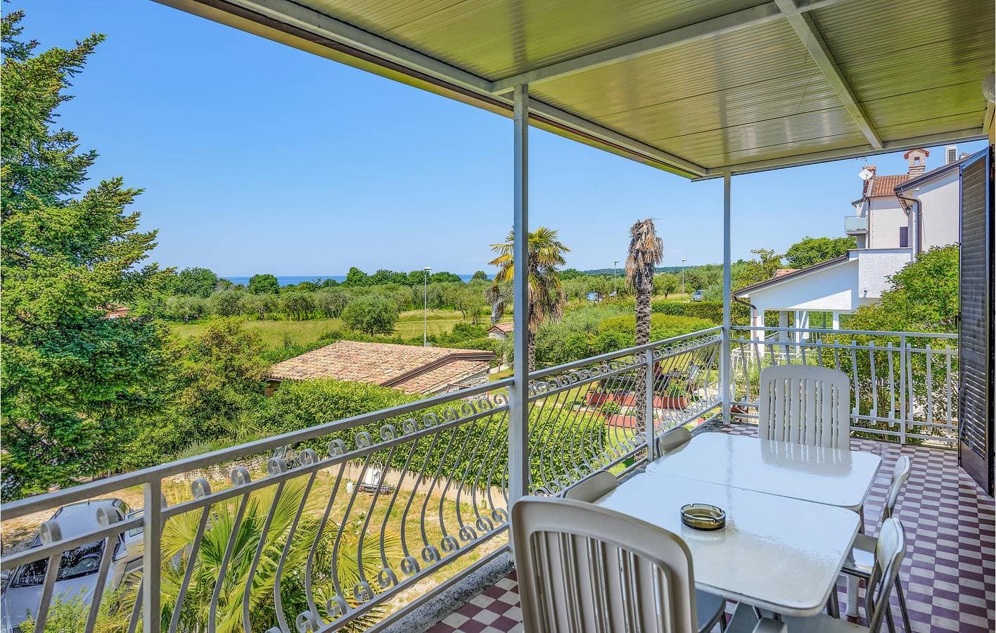 Foto 4 von 27: Gemütliche Ferienwohnung mit Terrasse, WLAN und Parkplatz in der Nähe der Küste und des Stadtzentrums