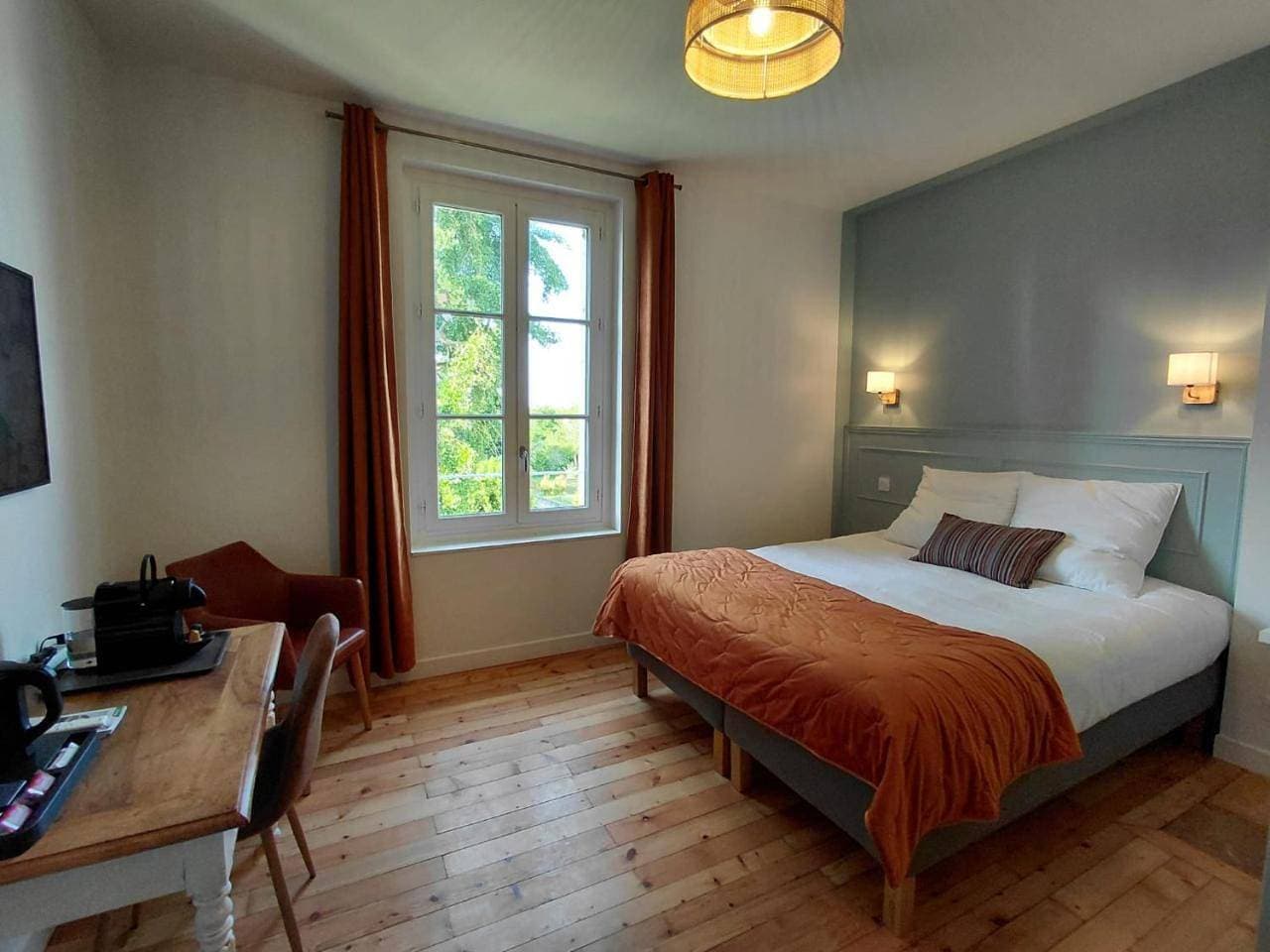 Foto 6 von 16: King Room with Pool View