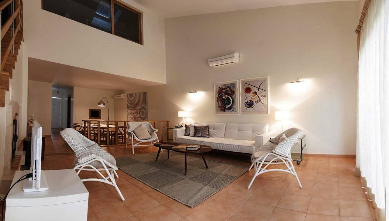 Foto 4 von 22: Three-Bedroom Villa