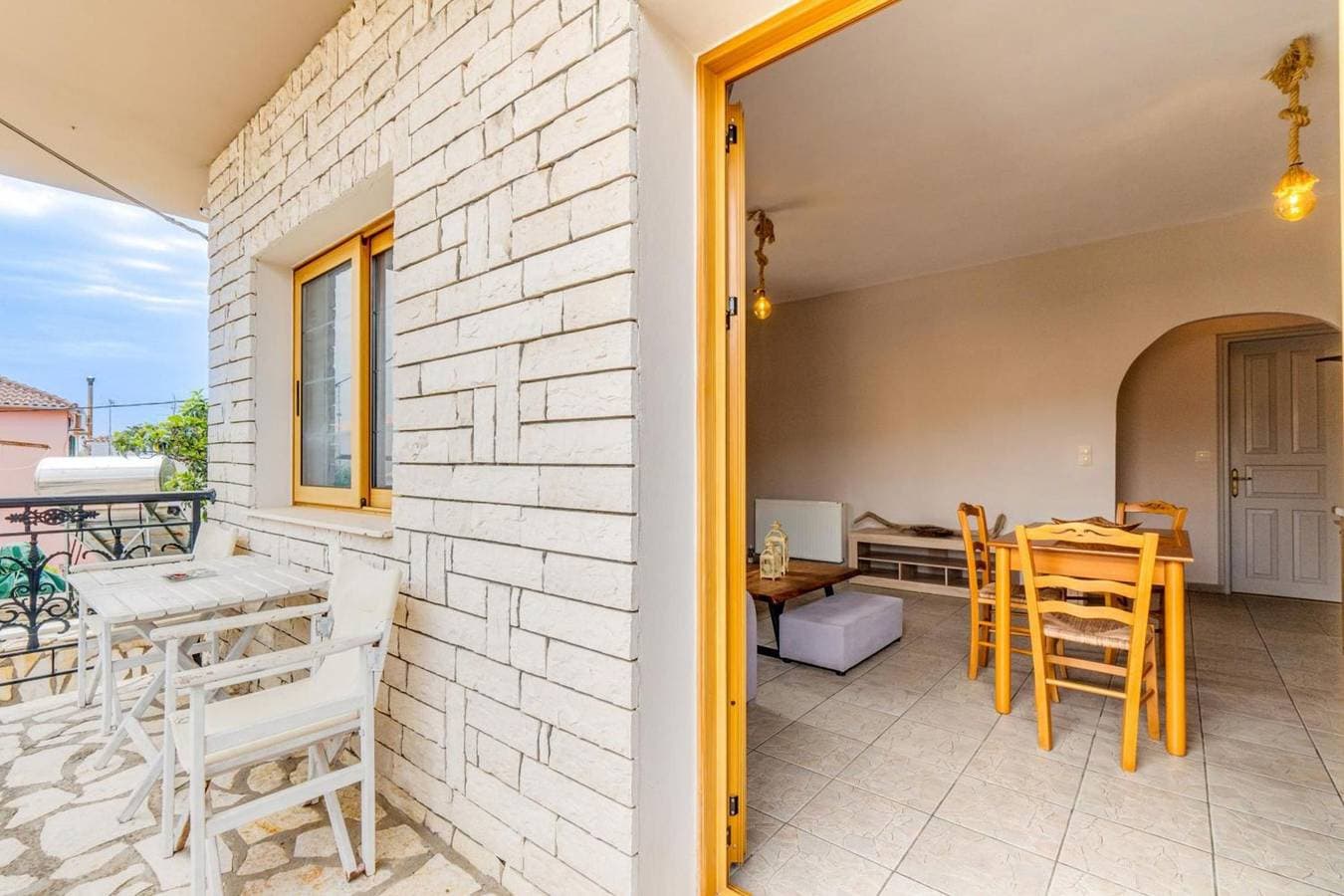 Zante Apt 1