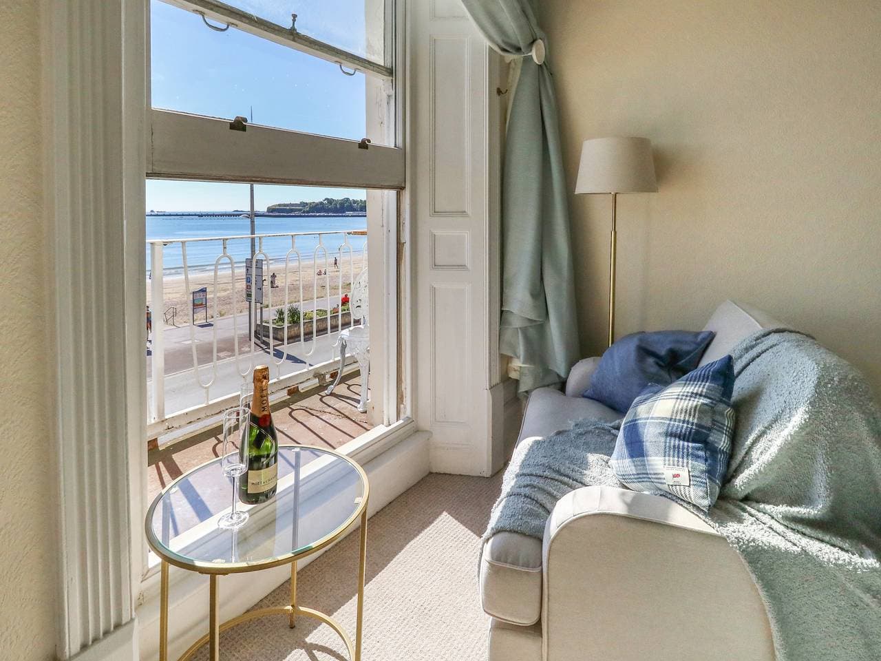 Foto 5 von 30: Ferienwohnung für 4 Personen mit Balkon