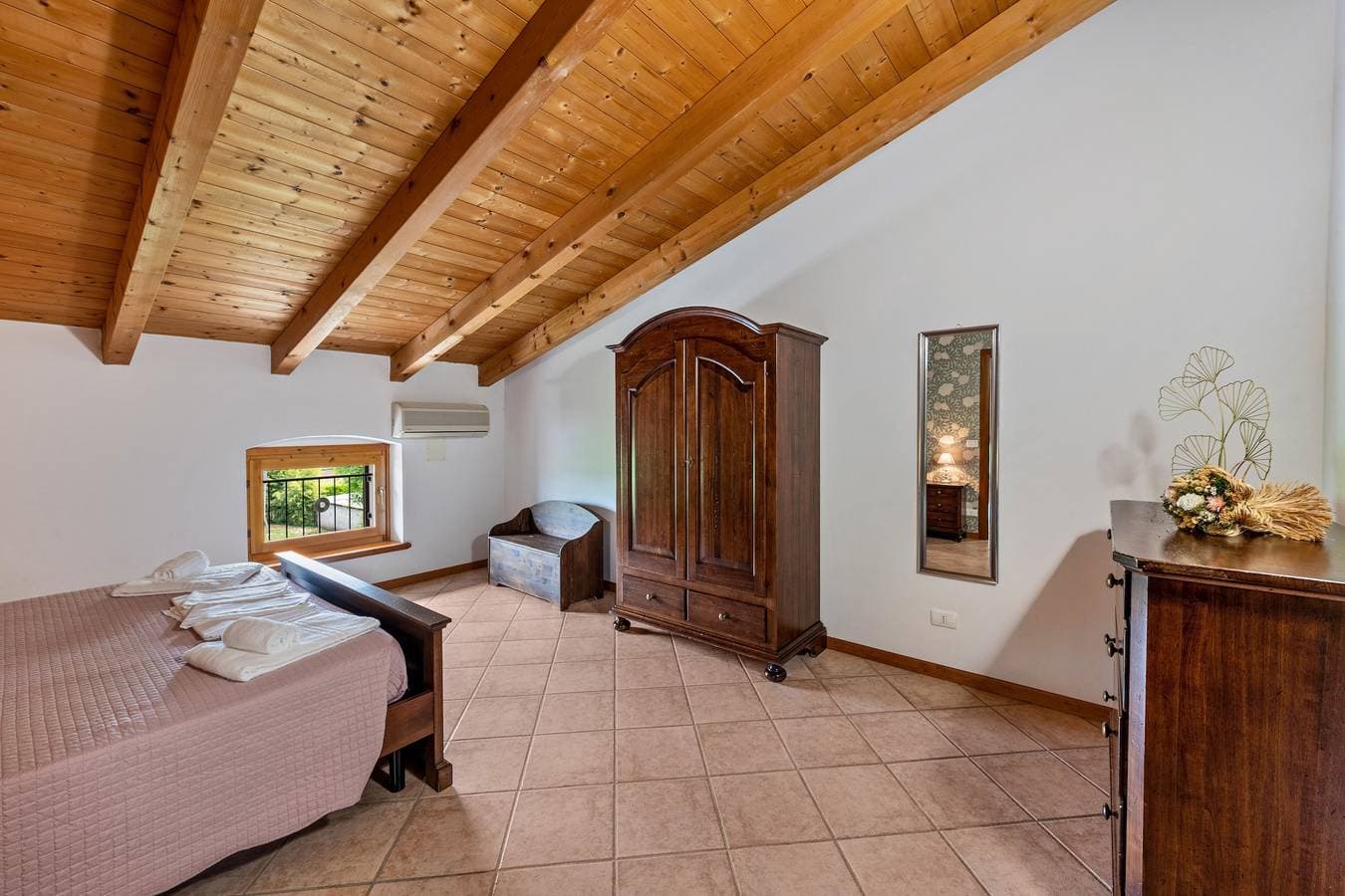 Foto 5 von 30: Ferienwohnung "Agriturismo Colombare Teboi Trilo" mit Bergblick, Gemeinschaftspool und WLAN