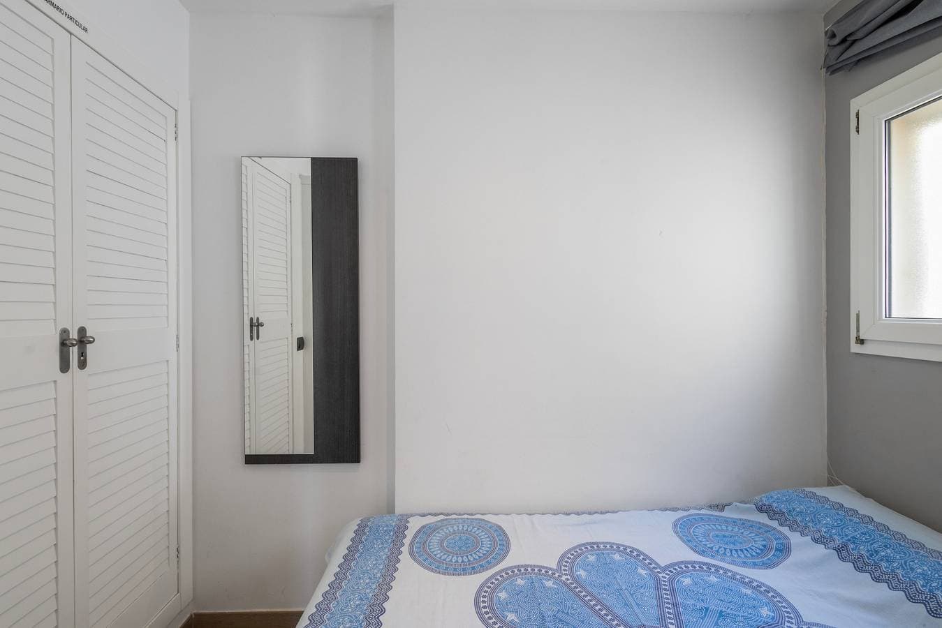 Foto 13 von 24: Apartment 'Medes F35' mit Meerblick, WLAN und Klimaanlage