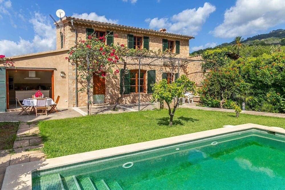 Schöne mallorquinische Villa mit Pool in Soller 1