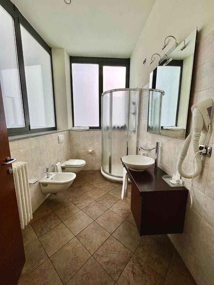 Foto 10 von 20: Standard Double or Twin Room