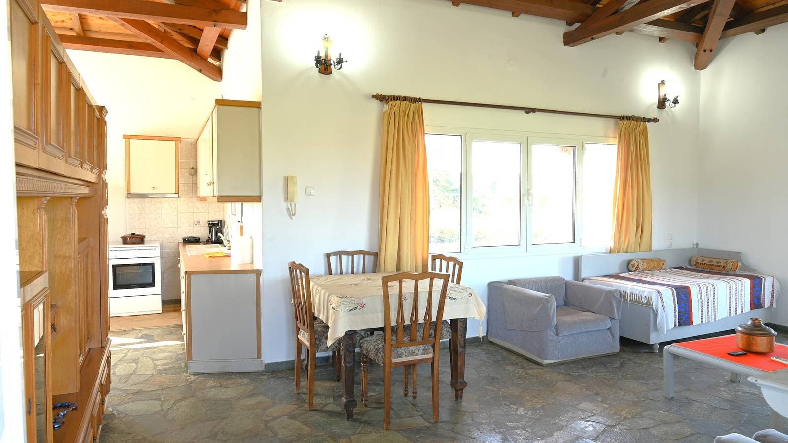 Foto 3 von 25: Apartment „The Rustic Archontiko“ mit Meerblick