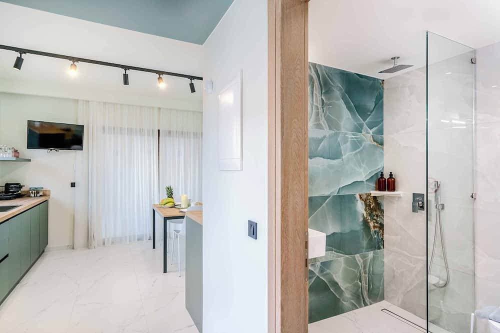 Foto 4 von 30: Villa Anthos | Luxury 1-Bedroom Villa with Heated* Pool!