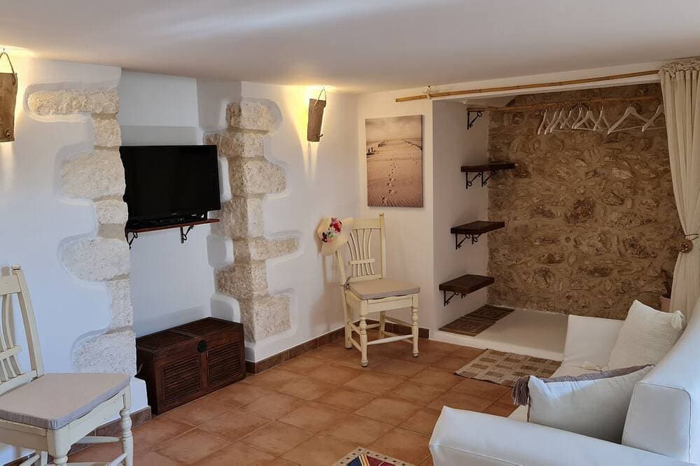 Foto 7 von 17: Mattinata, ancient renovated first floor in the historic center