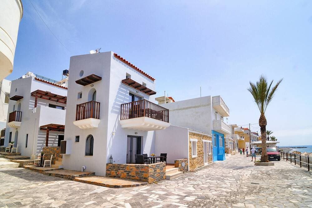 Foto 7 von 24: Myrtos Mare Suites - Seafront Maisonette