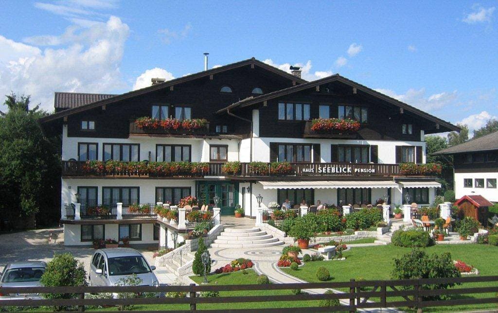 Foto 3 von 20: Pension Seeblick - Doppelzimmer mit Dusche/Wc und Balkon Nordseite