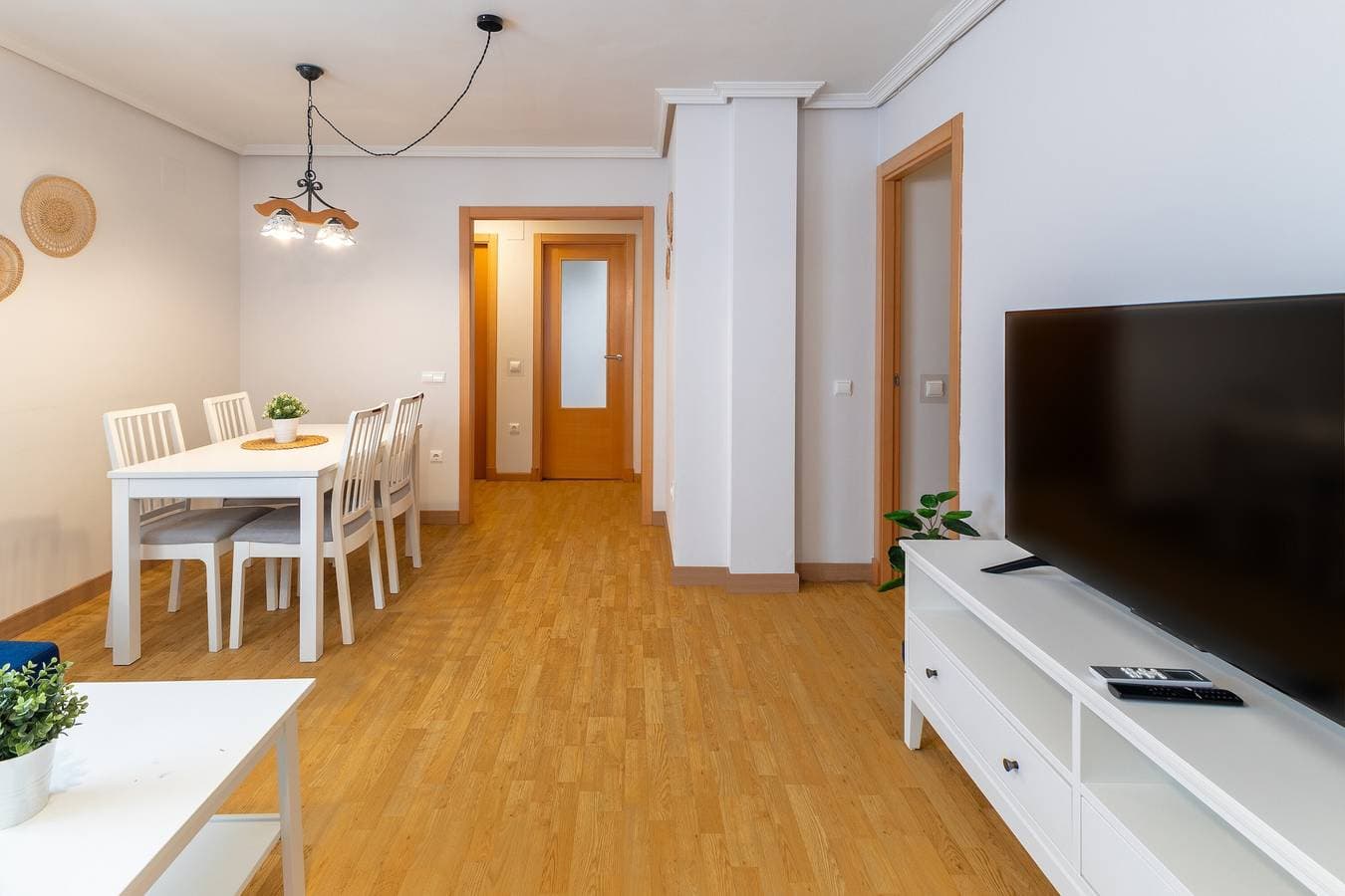 Foto 6 von 32: Voll ausgestattetes Ferienhaus 'Vivienda Candemor' mit Klimaanlage, WLAN und Garage