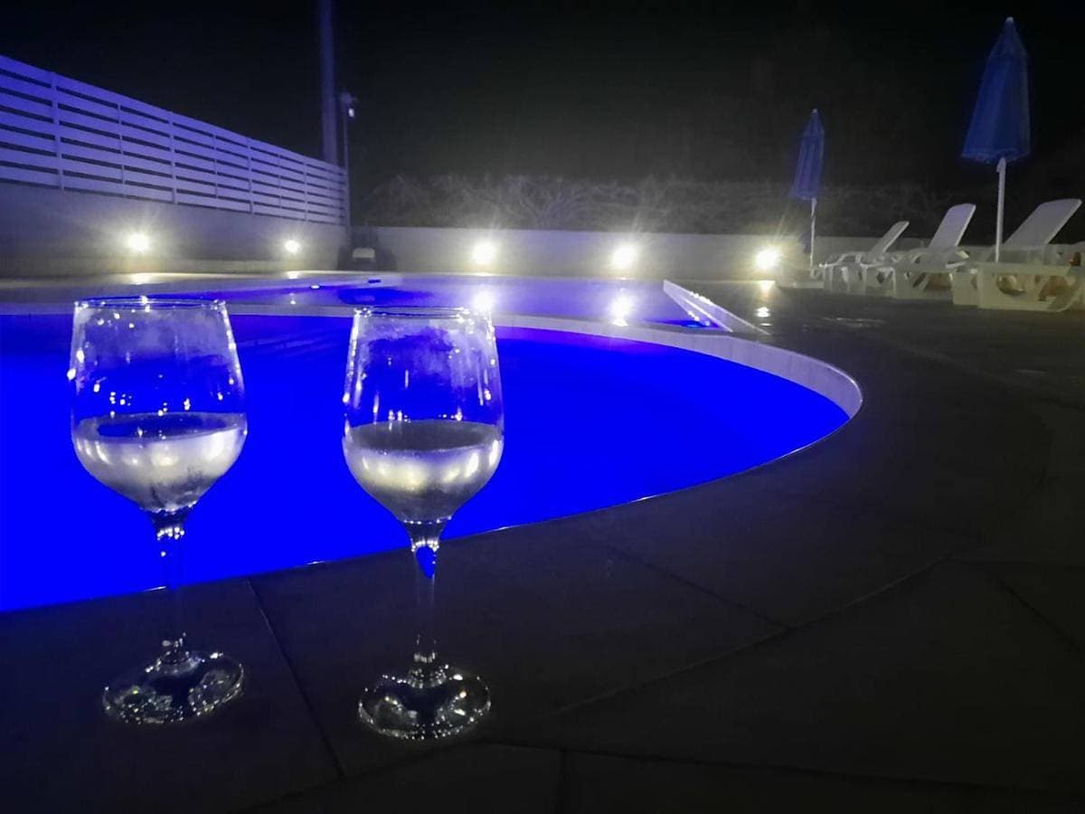 Foto 5 von 33: Apartment with Pool View