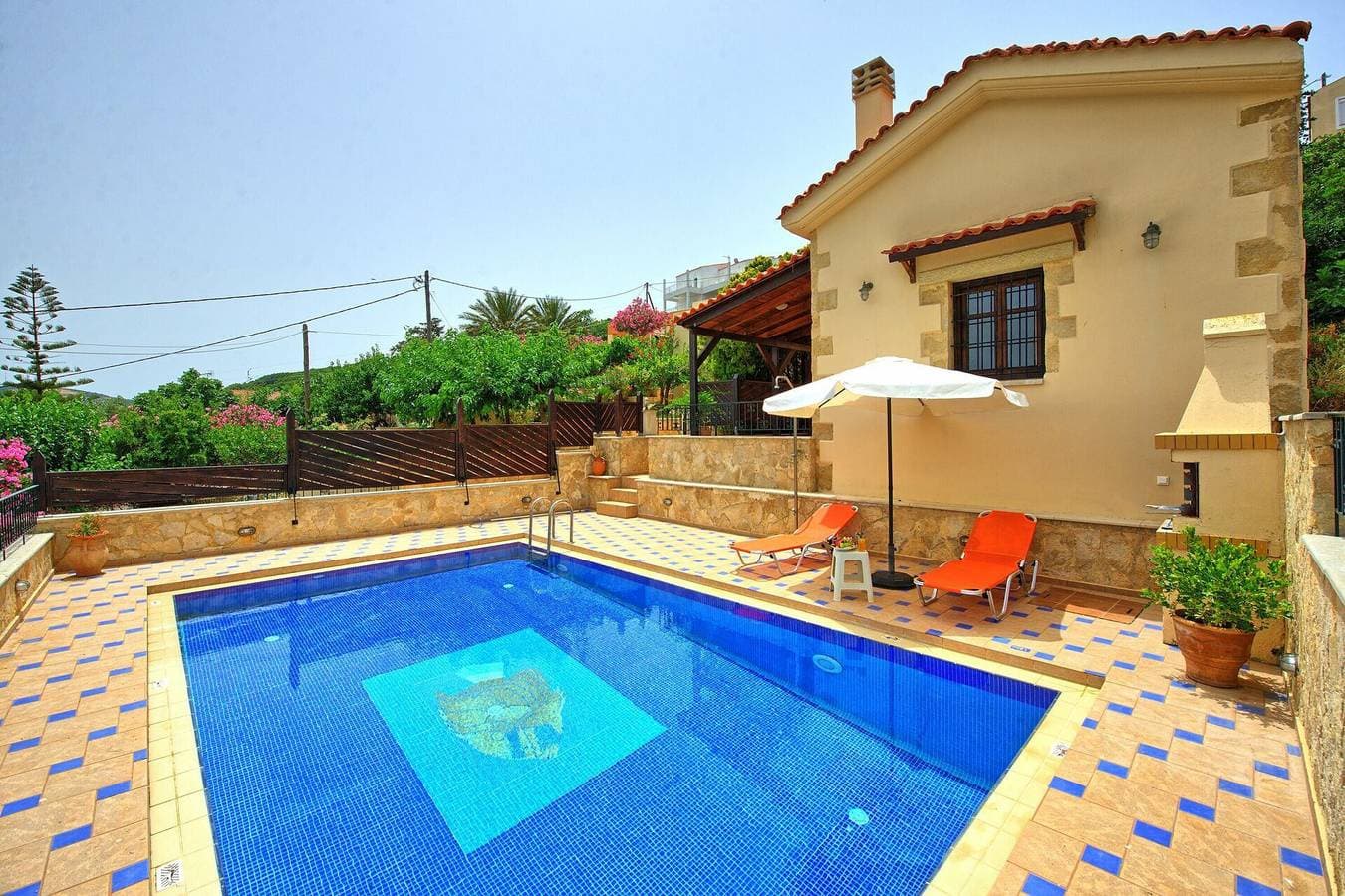 Foto 8 von 28: Villa für 4 Personen mit Balkon