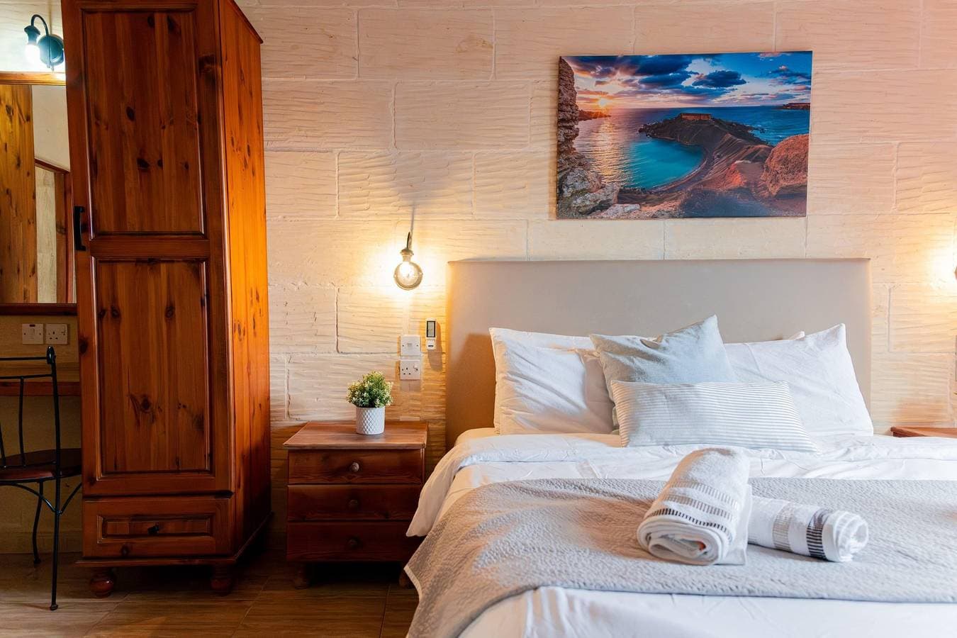 Foto 7 von 30: Villa Savona Sleeps 7 with Private Pool
