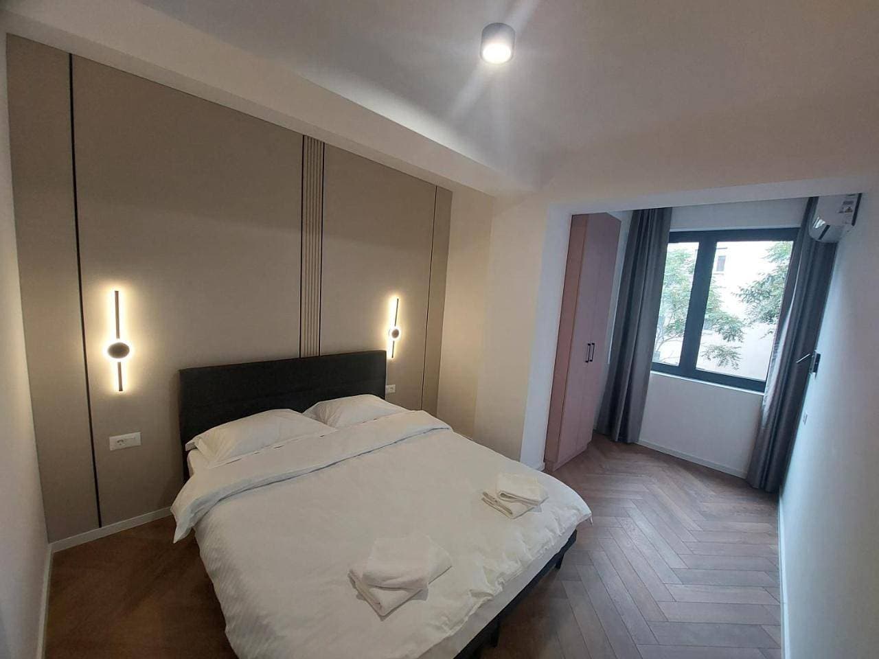 Foto 12 von 14: Two-Bedroom Apartment with Balcony