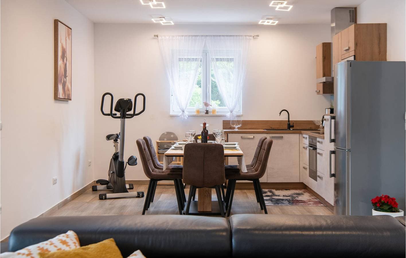 Foto 6 von 31: Gemütliche 1-Zimmer-Wohnung mit Terrasse in der Nähe von Labin und dem Fluss