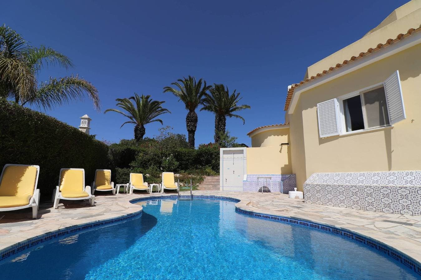 Foto 3 von 29: Villa „Carvoeiro Ceu“ mit Meerblick, WLAN und Klimaanlage