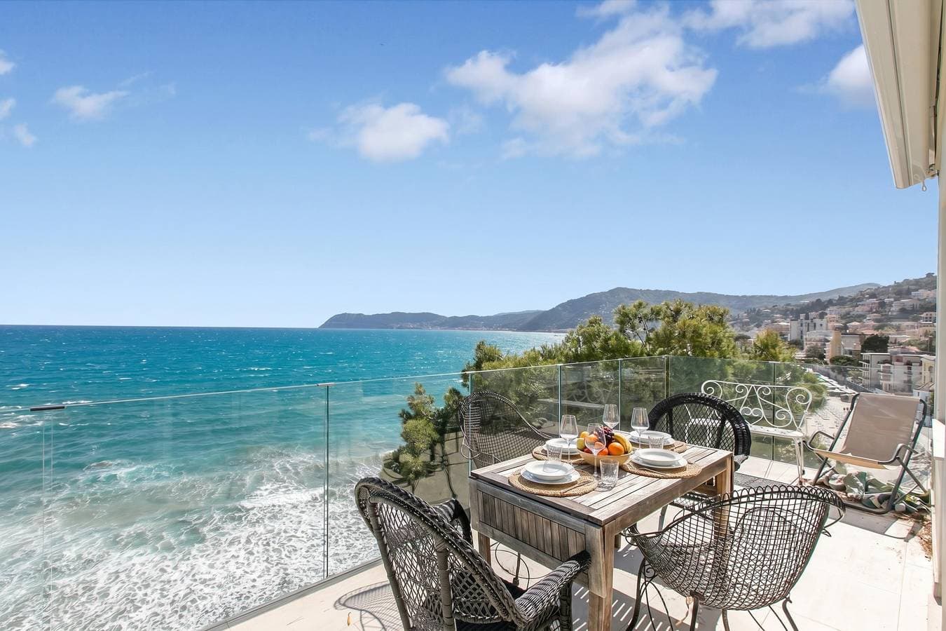 Attico Giancardi - Beachfront Sea-View Terrace 1