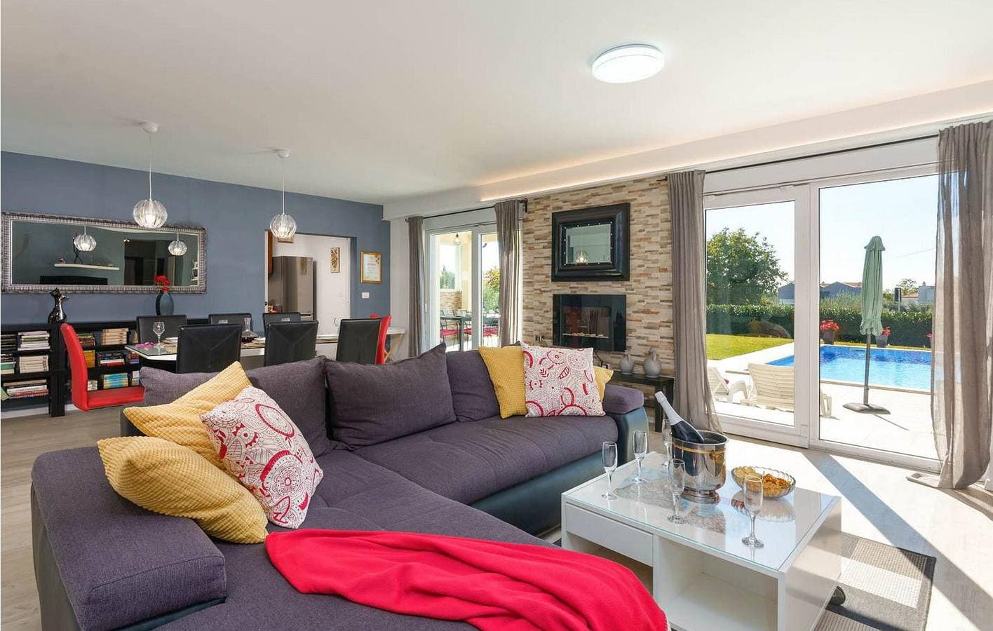 Foto 4 von 36: Charmante 2-Zimmer-Wohnung mit Pool, Terrasse und in der Nähe des Stadtzentrums