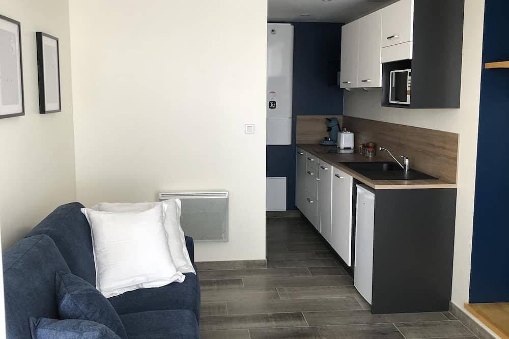 Foto 11 von 12: Place 28-Studio-Klassisch-Ensuite mit Bad-Strassenblick