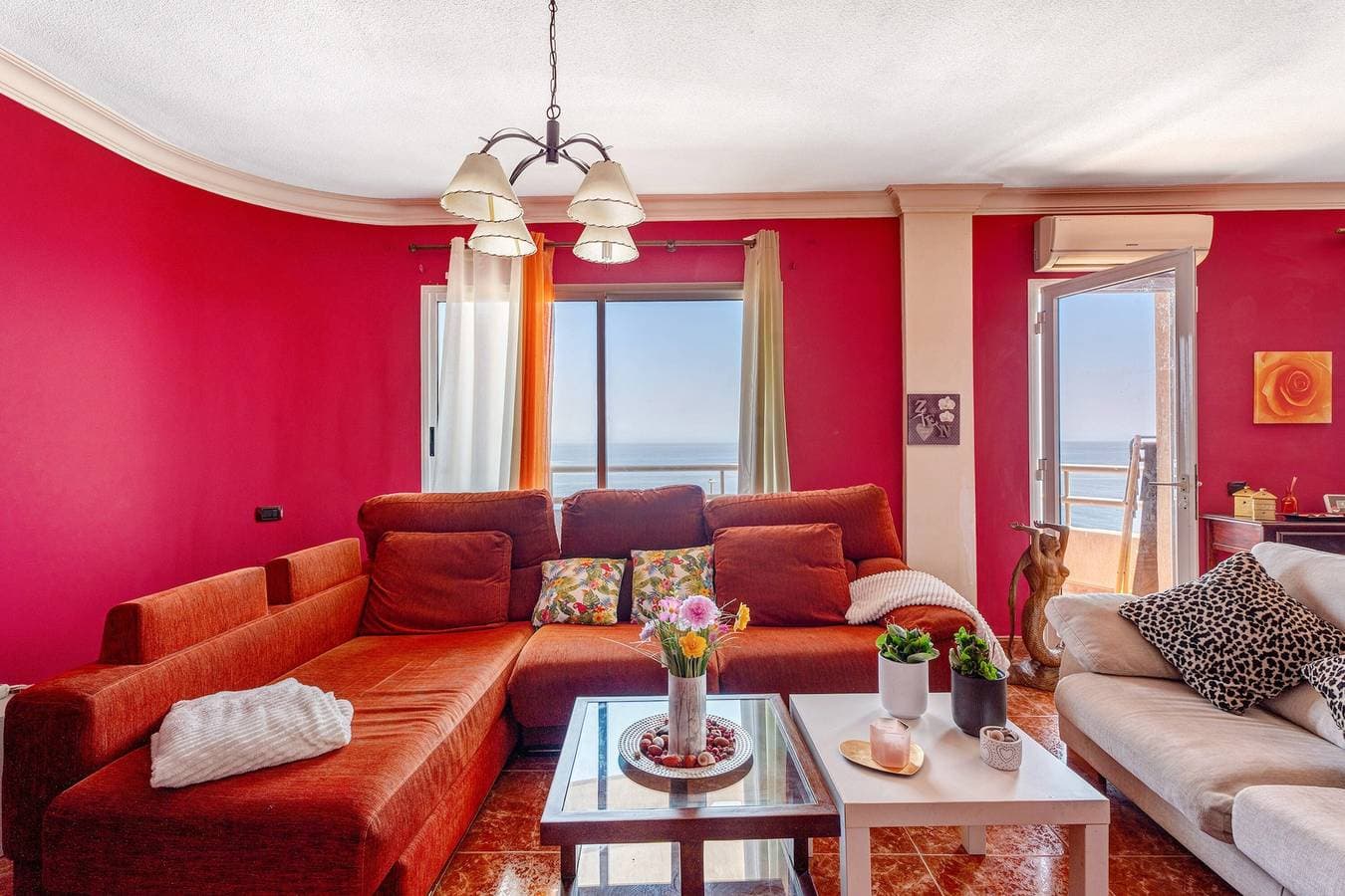 Foto 7 von 44: Ferienwohnung 'Schöne 3 Schlafzimmer Wifi Meerblick' mit Meerblick, WLAN und Klimaanlage