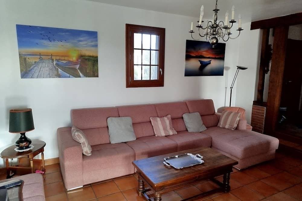 Foto 13 von 23: Gîte in Octeville - sur- Mer, sleeps 8, between Le Havre and Etretat, 3 bedrooms.