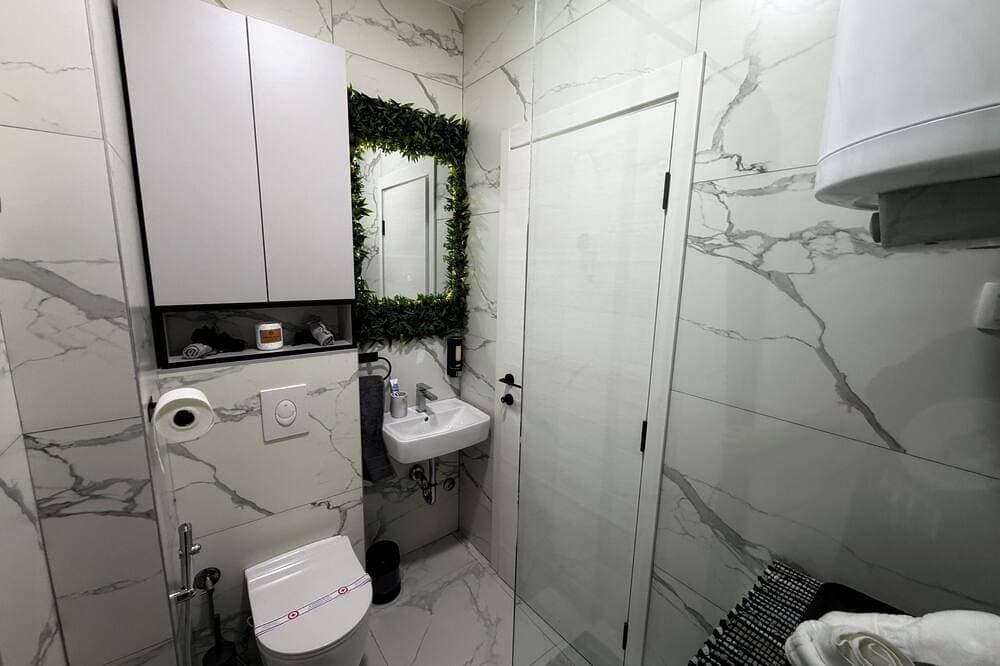 Foto 7 von 30: Jacuzzi, Floating Bed & 4D Massage Chair - Presidential Apartment Apollo 11