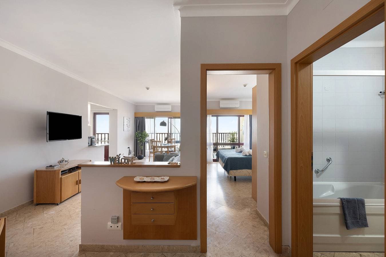 Foto 12 von 27: Ferienwohnung 'Sunny Escape' mit Meerblick, WLAN und Klimaanlage