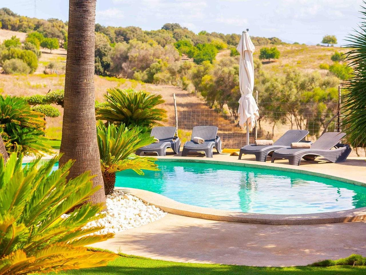 Foto 5 von 48: Schöne Villa mit Pool in Llubí, im Zentrum von Mallorca.