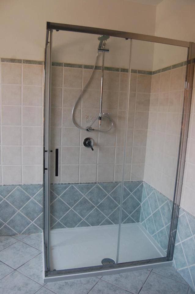 Foto 7 von 10: Triple Room with Private External Bathroom