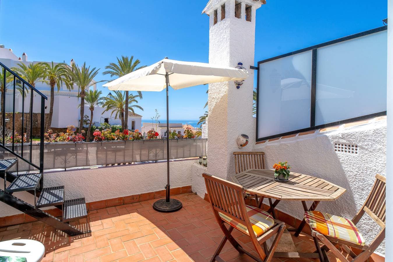 Foto 4 von 45: Hibiscos Seaview Terrace