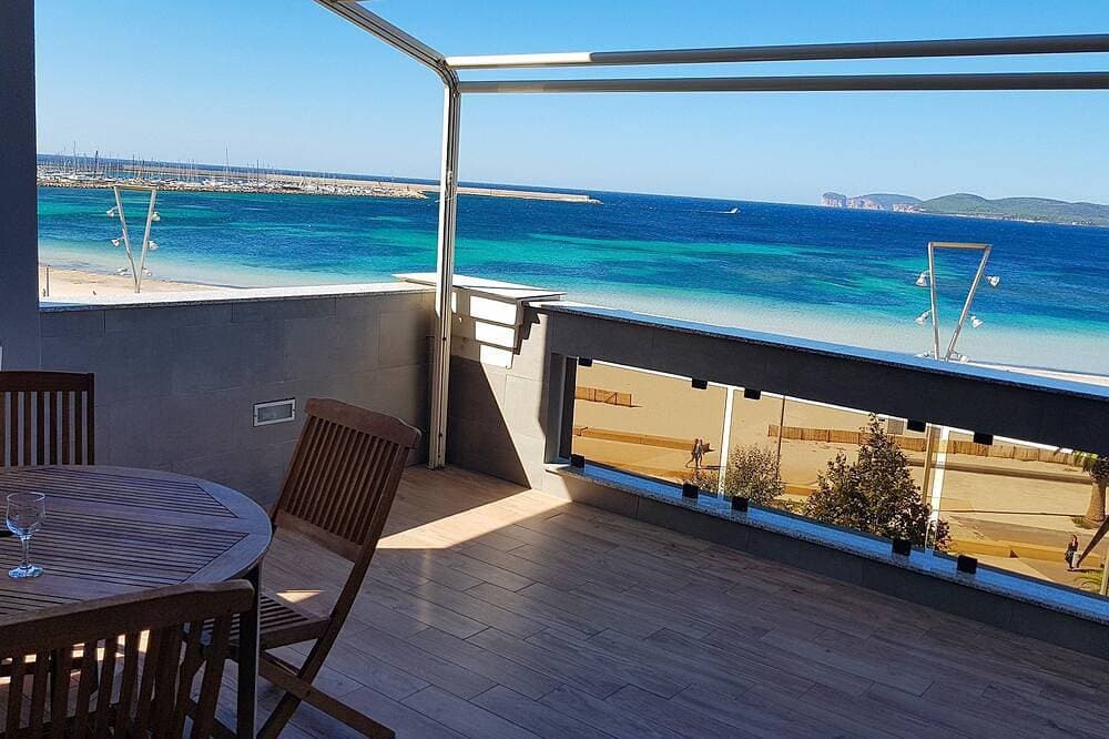 Foto 12 von 25: Repräsentatives Penthouse am Meer mit atemberaubendem Panoramablick - Wi-Fi