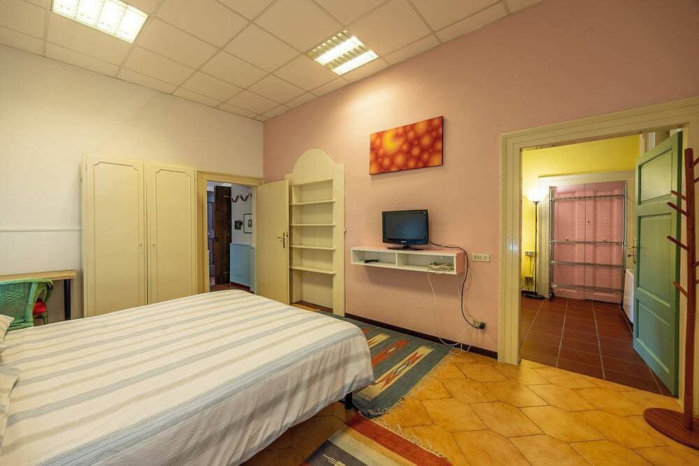 Foto 12 von 30: Cozy Corner in Brescia Center - Dogeshouse