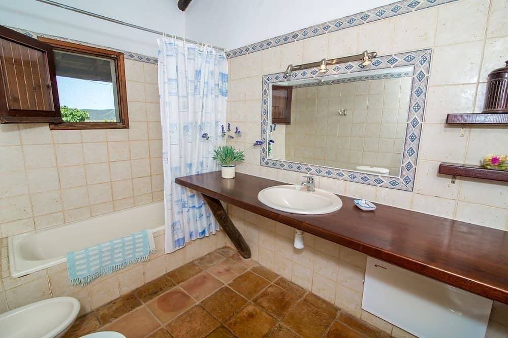 Foto 8 von 30: Casa da Aldeia - schläft 10 Gäste in 4 Schlafzimmern