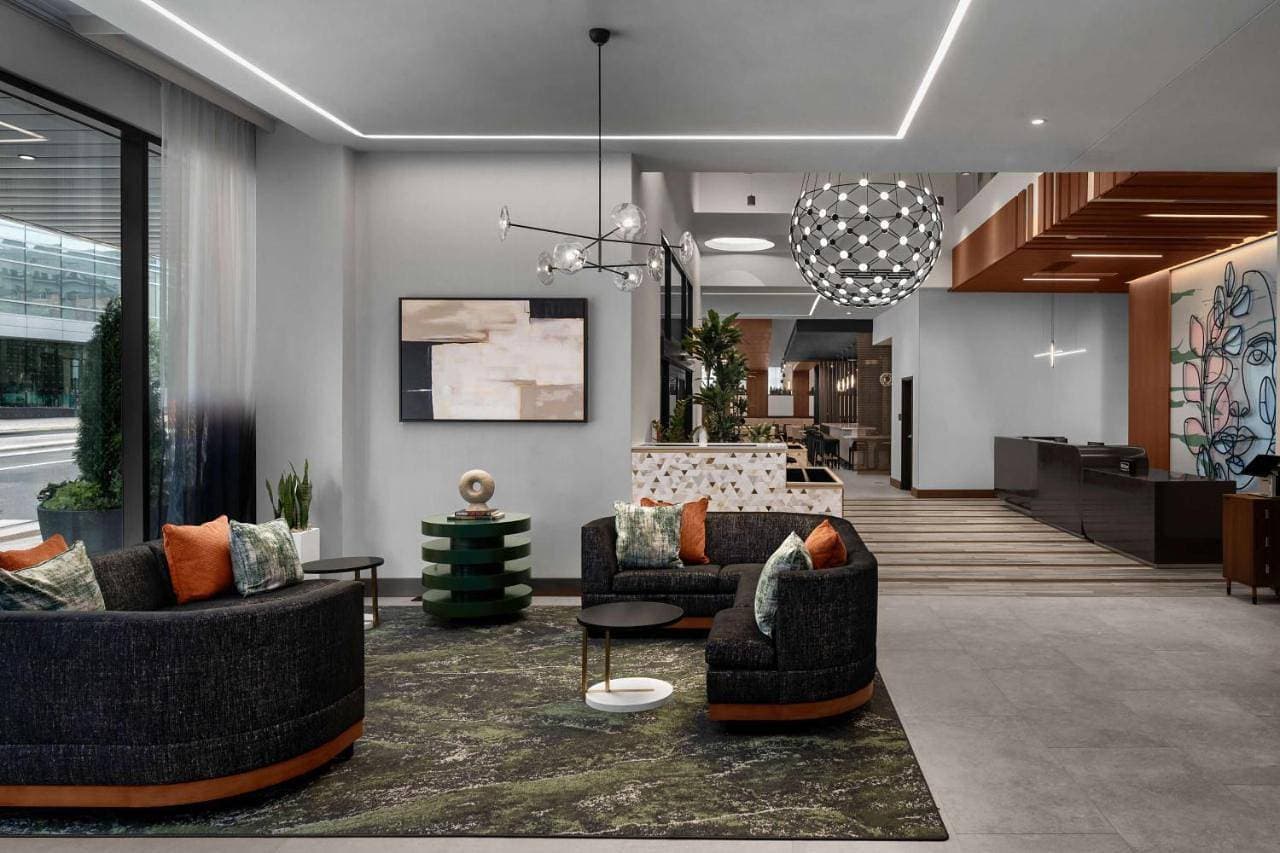 Foto 5 von 10: Two-Bedroom King Suite with Sofa Bed