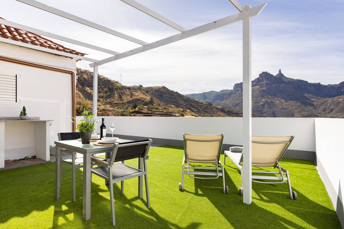 Im Naturpark mit Terrasse und Sicht auf Roque Nublo 1