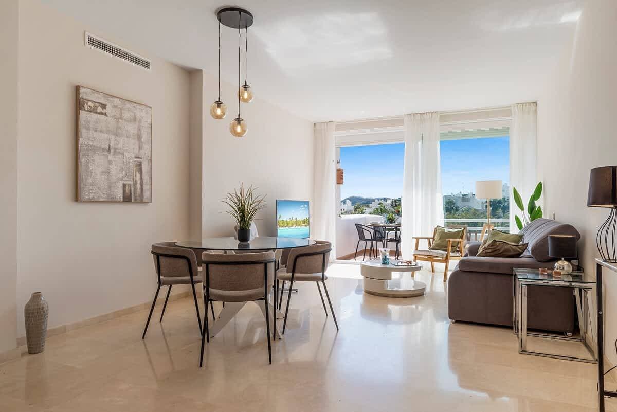 Foto 7 von 33: Scenic apartment in Alcazaba Lagoon with pools
