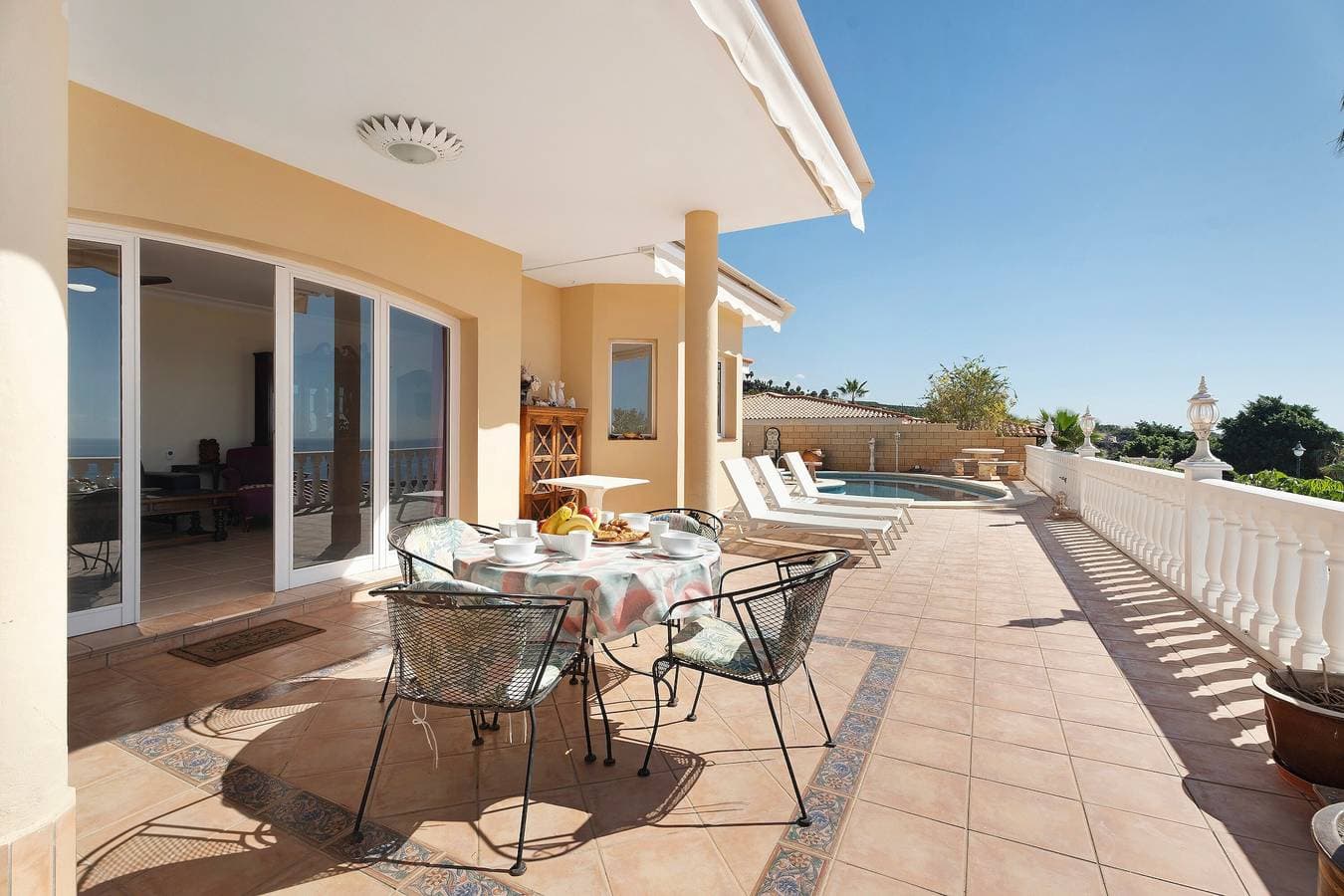 Foto 13 von 34: Ferienhaus 'Haus Carla Pool Privat' mit Meerblick, beheiztem Pool und WLAN