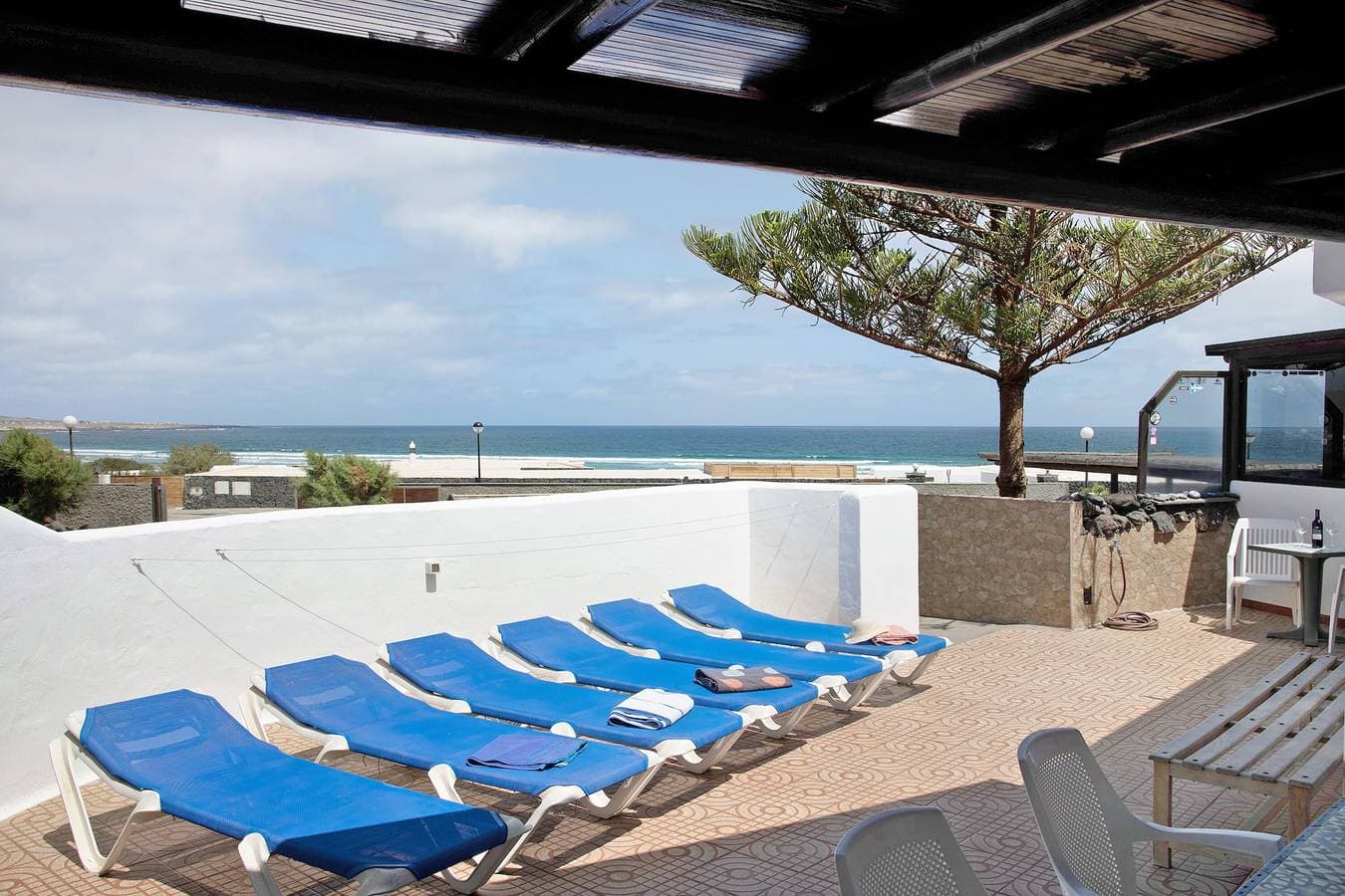Foto 2 von 31: Ferienhaus 'Bungalow Famara, Lanzarote' mit Meerblick, privater Terrasse und WLAN