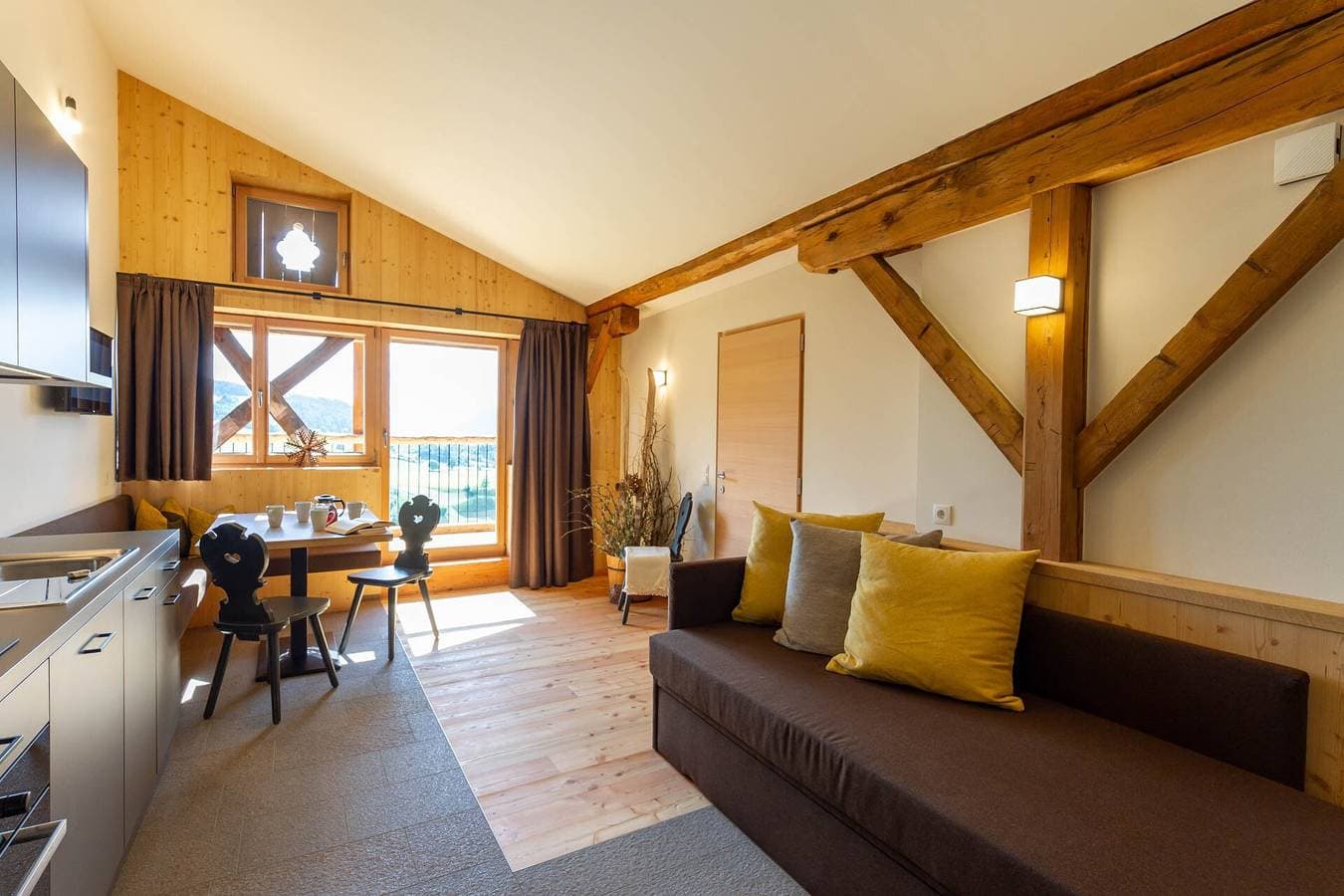 Foto 5 von 15: Ferienwohnung "Daimlhof Ferienwohnung Moosherz" mit Bergblick, Garten, Balkon und WLAN