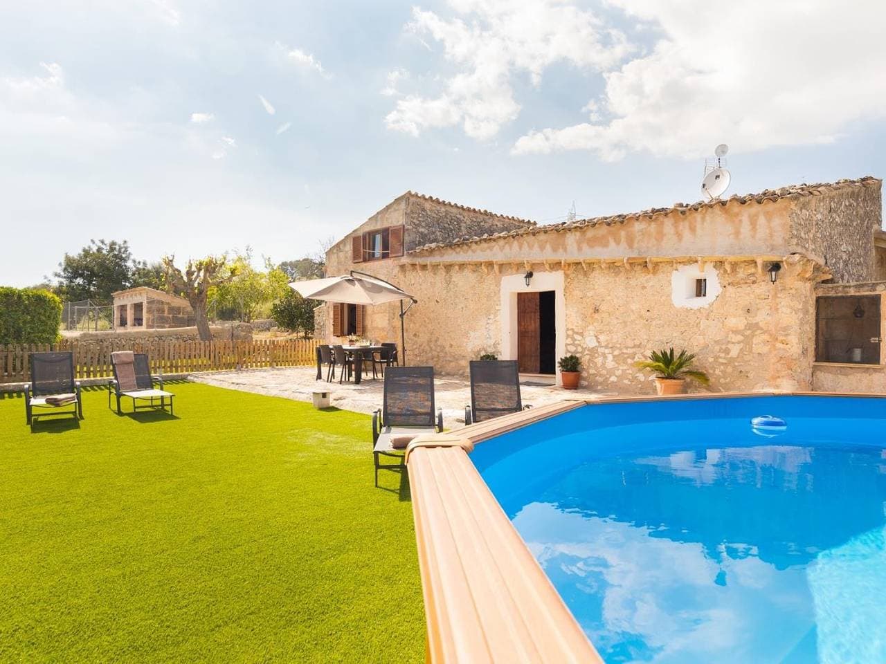 Can Guapo - Schöne Villa mit Pool in Llubí 1
